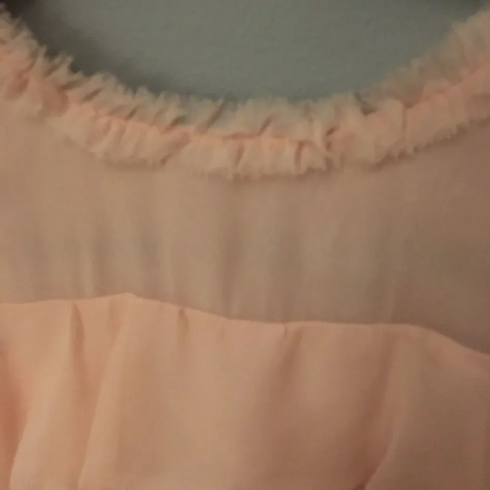 NWT $395 alice + olivia | Nichola | Tier Ruffled Silk Cold-Shoulder Dress | 12 - Picture 4 of 16